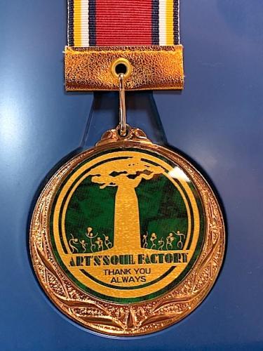 アートン10周年記念メダル