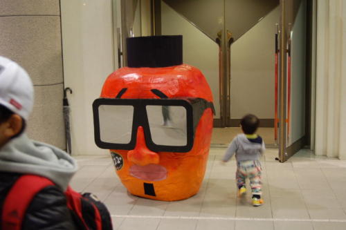 子供と大きさ比較