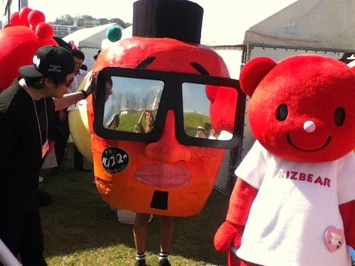 ゆるキャラと仲良しショット